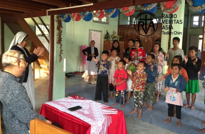 Bishop Felix visited an Orphanage (Myitta AYeik)
